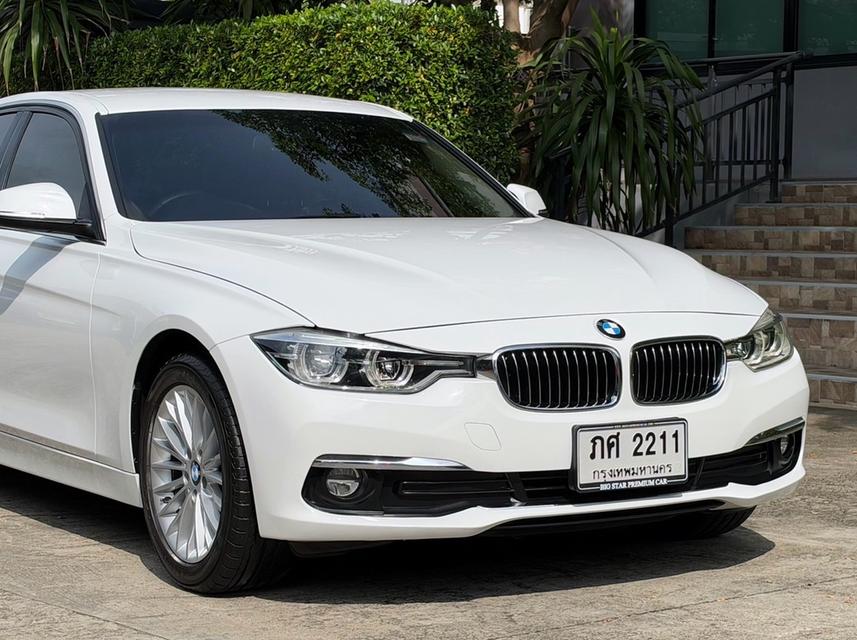 2018 BMW 320D F30 LCI รถมือเดียวป้ายแดง รถออกศูนย์ BMW THAILAND รถวิ่งน้อย เข้าศูนย์ทุกระยะ รถไม่เคยมีอุบัติเหตุครับ รูปที่ 8
