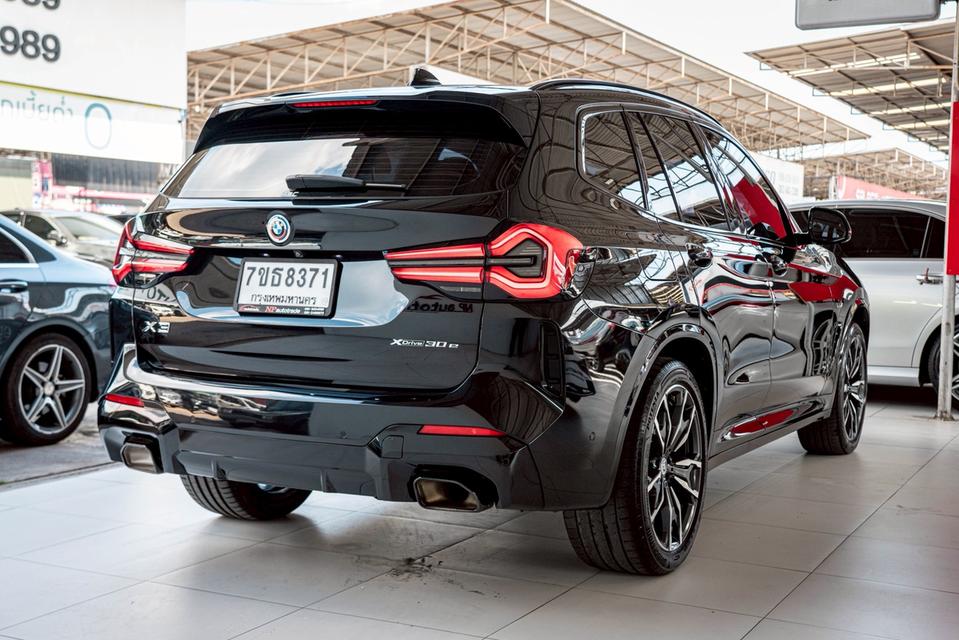 รหัสรถ NP8371 รุ่นรถ : BMW X3 XDRIVE30e M SPORTปีรถ : 2023 รูปที่ 8