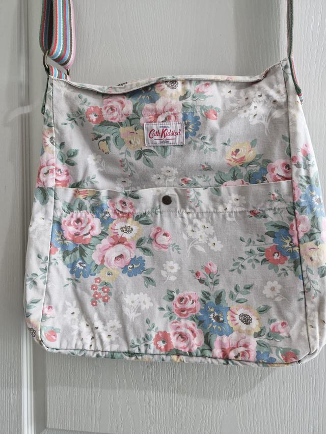 กระเป๋าผ้า Cath Kidston