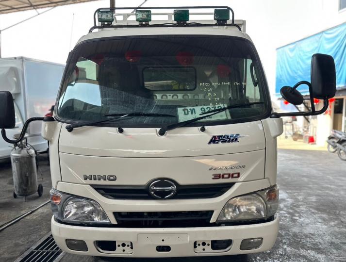 ขาย 4 ล้อ HINO XZU 136 ปี58  2