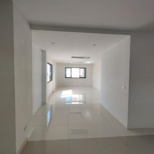 ให้เช่าออฟฟิศ สำนักงาน โครงการ Mahatun Center Rama 3  อยู่ติดถนนใหญ่ ใกล้ Central Rama 3 150 ตร.ม. 3