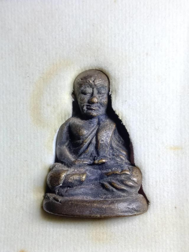 รูปหล่อหลวงพ่อเงิน รุ่นบารมีพุทธโชติ รูปที่ 2