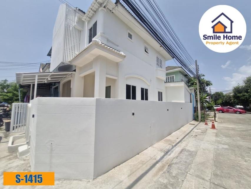 ลัลลี่วิลล์1 ซอยมังกร แพรกษา สมุทรปราการ หลังริมรีโนเวทใหม่ 11