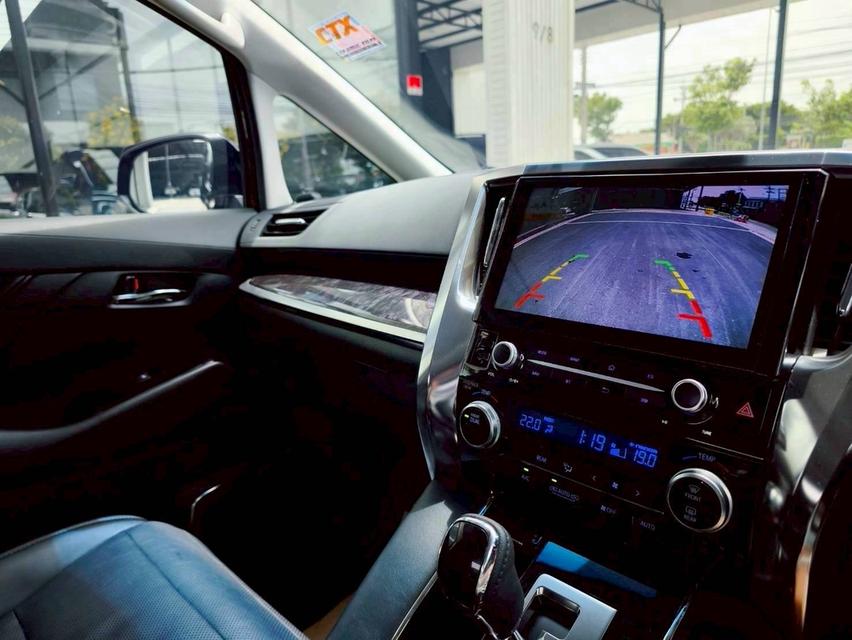 รหัสรถ KPV8747 2019 TOYOTA VELLFIRE 2.5 ZG Edition 11