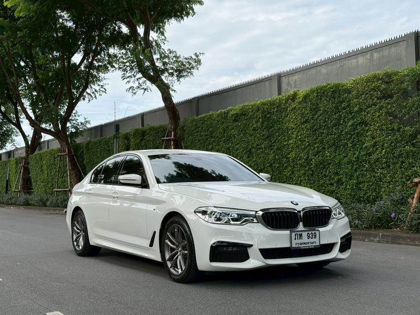 BMW 520 d M-Sport ปี 20 สีขาว ดีเซล ไมล์น้อยสุดในตลาด 40000 โลแท้ๆ หาไม่ได้แล้ว มือเดียว สภาพเหมือนป้ายแดง 8