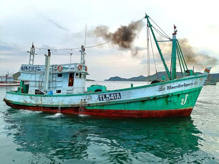 ขายเรือประมงขนาดใหญ่ 6