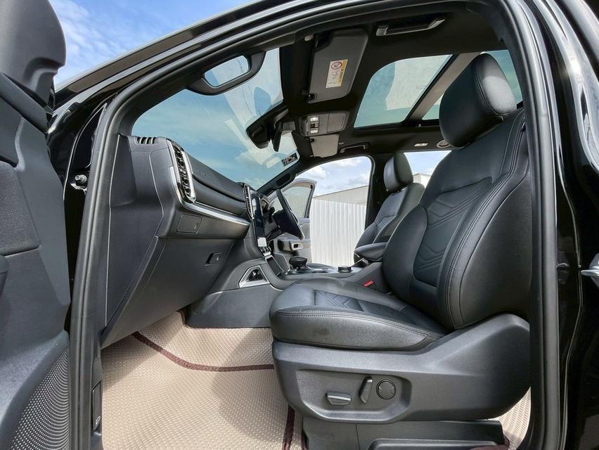 รหัสรถ AP3761 FORD EVEREST 2.0 BI TURBO TITANIUM PLUS 4×4 TOP ปี23 จด 24 สีดำ ดีเซล 10