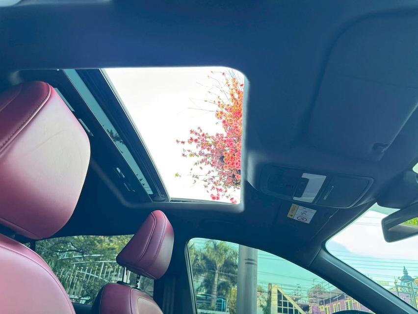 MG 5 TOP ตัว X SUNROOF เครื่อง 1.5cc. AUTO  12