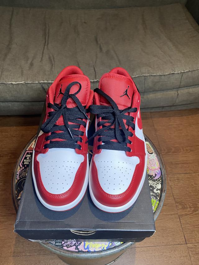 AIR JORDAN1 LOW BULLS รูปย่อยที่ 4