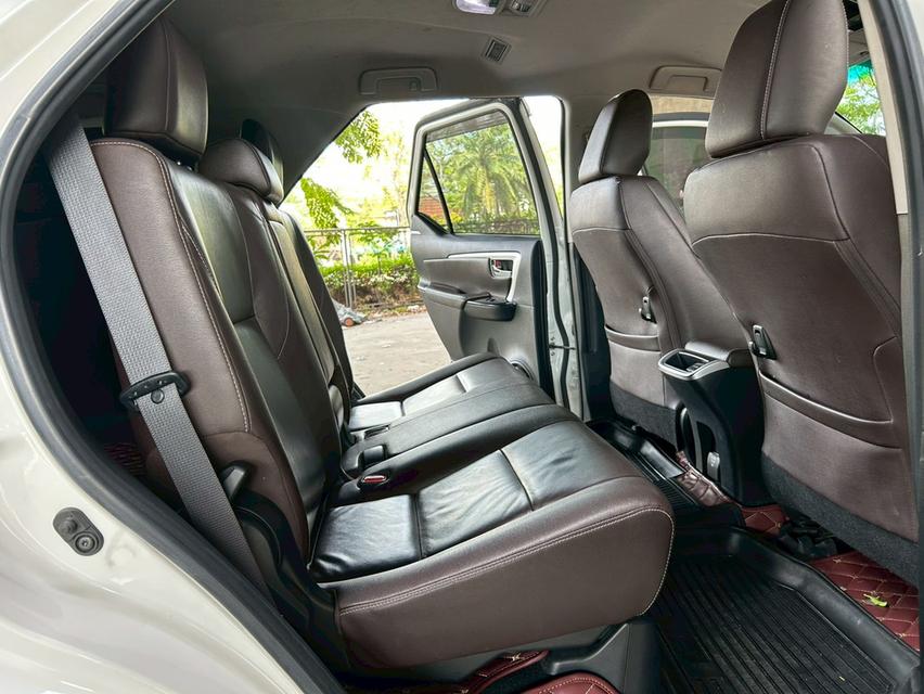 2019 Toyota FORTUNER 2.4 V 4WD AT รุ่นท๊อป ออฟชั่นครบ 4WD รูปที่ 15