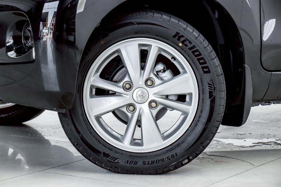 TOYOTA AVANZA 1.5 E 2015