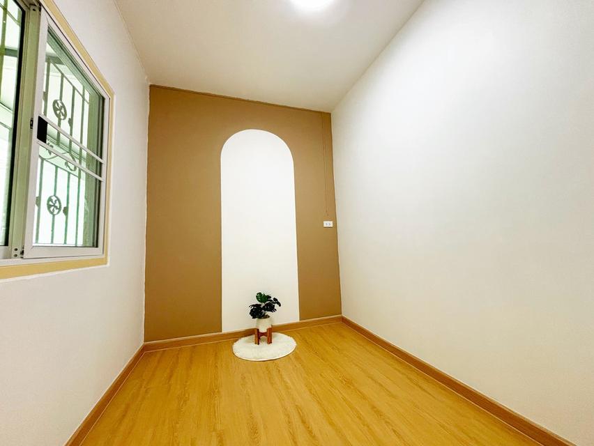 บ้านเอื้ออาทร พหลโยธิน กม.44 (มิตซู นวนคร) ตึก 46 ซอย 6 ต. คลองหนึ่ง อ. คลองหลวง จ. ปทุมธานี 12