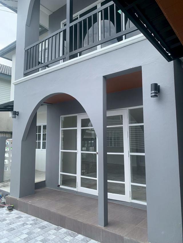 ขาย : บ้านเดี่ยว 2 ชั้น,เนื้อที่ 53 ตรว. หมู่บ้านโชคชัยปัญจทรัพย์ ถนนนวมินทร์ 81 แยก 3-27 แขวงนวมินทร์ เขตบึงกุ่ม จังหวัดกรุงเทพมหานคร  13
