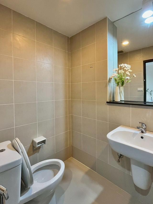 คอนโดที่เข้าใจไลฟ์สไตล์คนยุคนี้ 🖤 ขายคอนโดเด่น 1 ห้องนอน 1 ห้องน้ำ เพียง 2.19 ล้านบาท 10