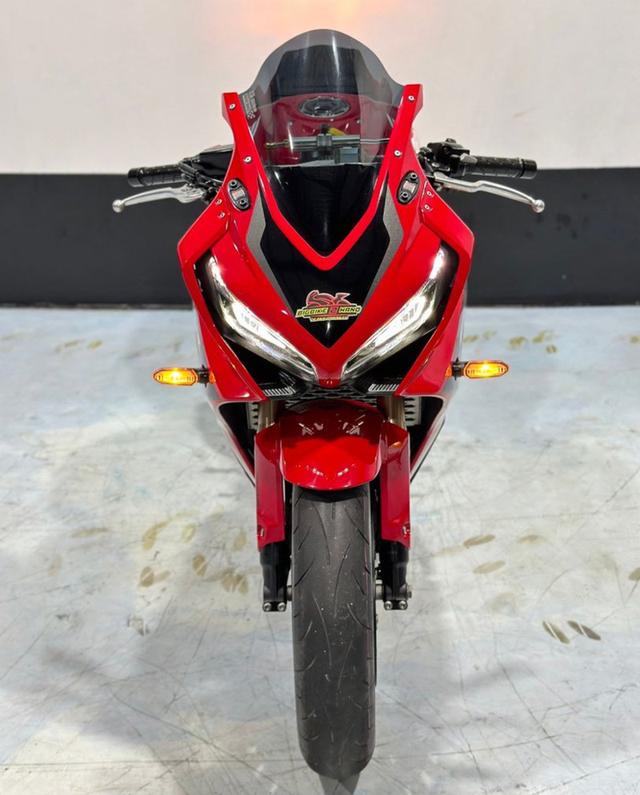 มอเตอร์ไซค์ Honda CBR650 R Red