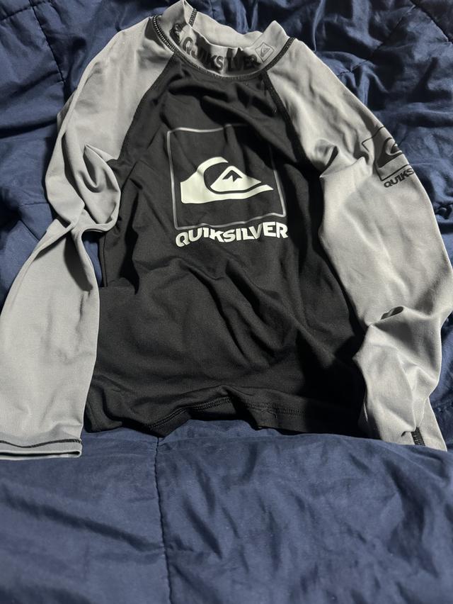 ขายเสื้อว่ายน้ำ ของ เด็ก QUIKSILVER  2