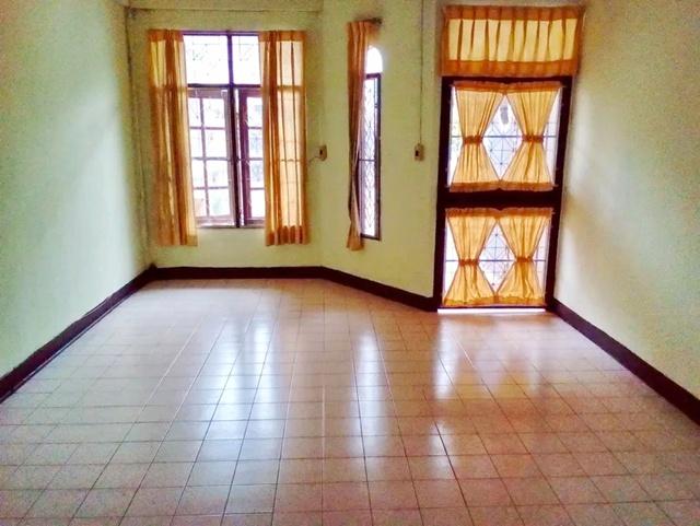 MRT ภาวนา 600 ม.ให้เช่าบ้านทาวน์เฮ้าส์ 2 ชั้น เงียบสงบ ปลอดภัย รร.นานาชาติโอ๊คเบอรี 650 ม. ตลาดสวนลุมไนท์บาซาร์ 1.3 กม. 3