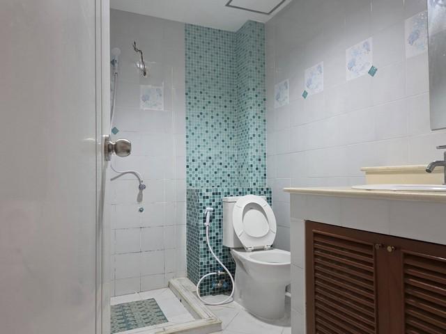 ขายอาคารพาณิชย์ 6 ชั้นครึ่งหลังมุม 37 ตรว. 500 ตร.ม. พร้อมลิฟท์ วิภาวดีซอย 2 สภาพดีพร้อมใช้งาน ใกล้มหาวิทยาลัยหอการค้าไท 3