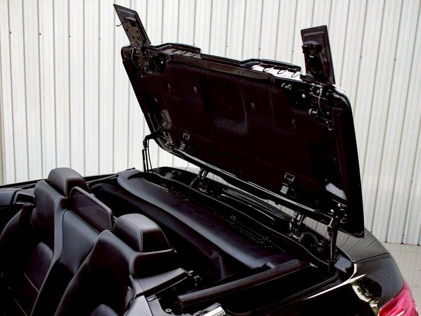 Bena E200 Cabriolet Amg ปี15 13