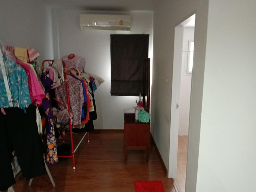 หมู่บ้านดีพร้อมแกรนด์ 12