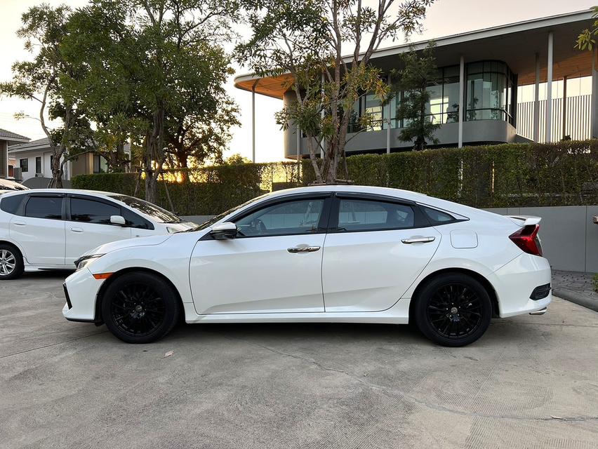 CIVIC 1.5 turbo RS ปี2018 รถมือเดียว ไมล์แค่ 80,000 km 8