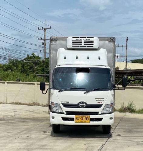 6 ล้อตู้เย็น HINO XZU 150 แรง 2