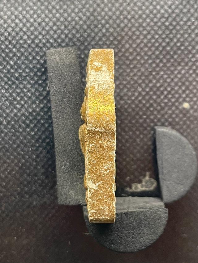 ขุนแผนผงพรายกุมาร หลวงปู่ทิม ปี15 บล็อกแรกB ทาบรอนซ์ทอง ฝังตะกรุดโทน รูปที่ 17
