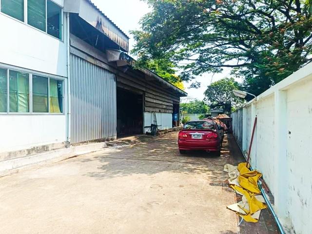 รถไฟฟ้า ตลาดมีนบุรี 1.5 กม.ให้เช่าด่วน อาคารพาณิชย์ 3ชั้น และ โกดัง รวม 1390ตรม.บนพื้นที่ 1 ไร่ ย่านมีนบุรี 6