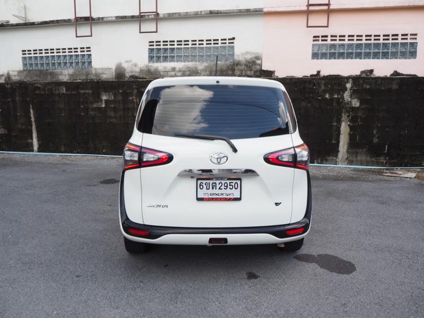 TOYOTA SIENTA, 1.5 V ปี 2017 8