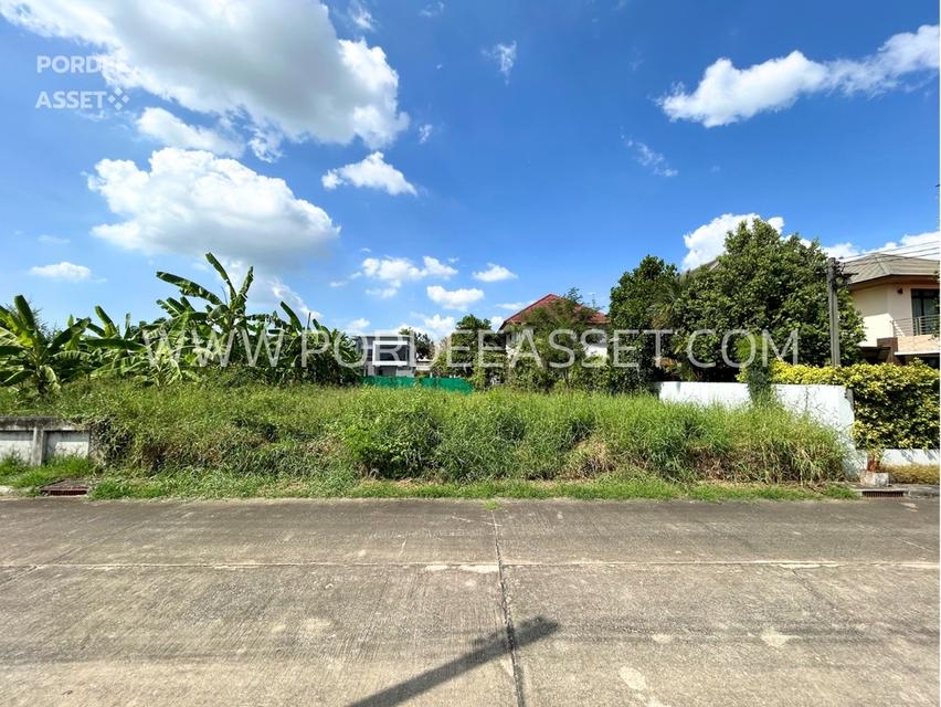 ที่ดินจัดสรรถมแล้ว 85 ตร.ว. ม.ชวนชื่นกอล์ฟ อเวนิว กรุงเทพฯ-ปทุมธานี ติดสนามกอล์ฟ Flora Ville Golf & Country Club ใกล้แยกบางคูวัด โรบินสันศรีสมาน