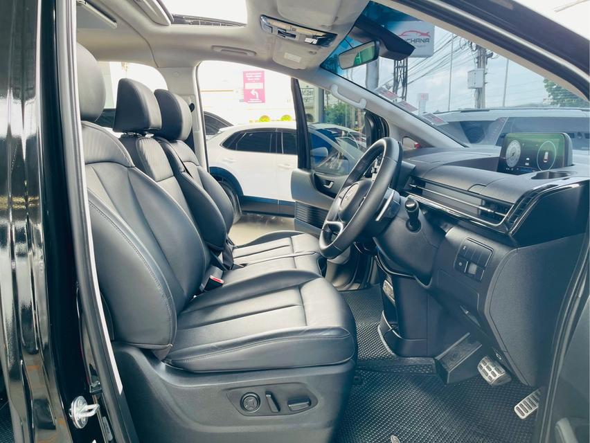Hyundai Staria Premium 2022 13