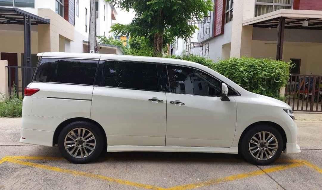 ขายรถหรู ปี 2016 Nissan Elgrand