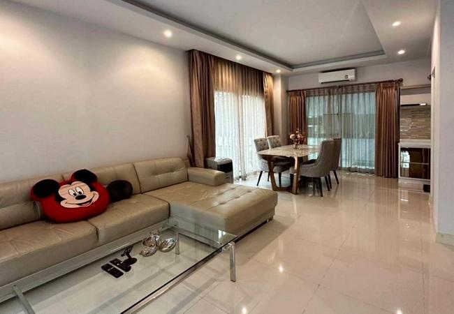 ขายทาวน์เฮ้าส์ หมู่บ้านกลางเมือง บางนา-วงแหวน ถนนกาญจนาภิเษก บางพลี สมุทรปราการ 3