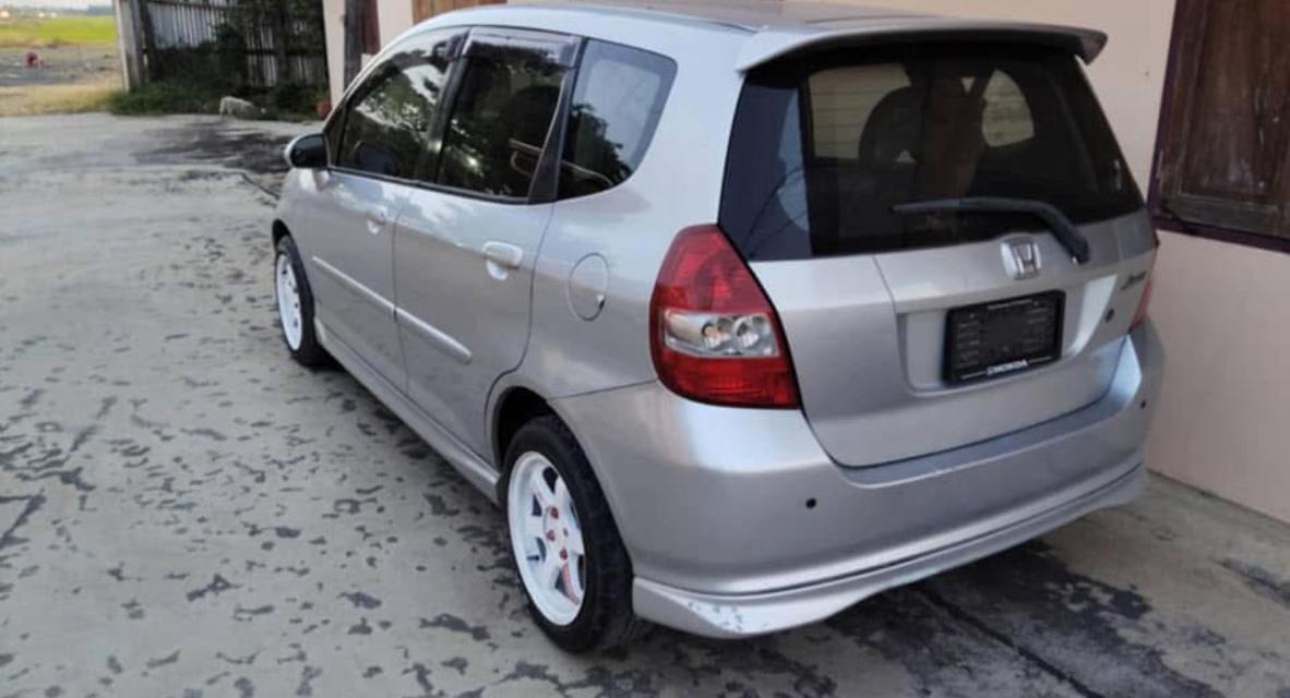 Honda Jazz ปี 2005 เอกสารครบพร้อมใช้ 2