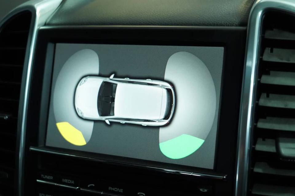รหัสรถ JRS938 เข้าใหม่สวยจัด กับ Porsche Cayenne Hybrid 2013  7