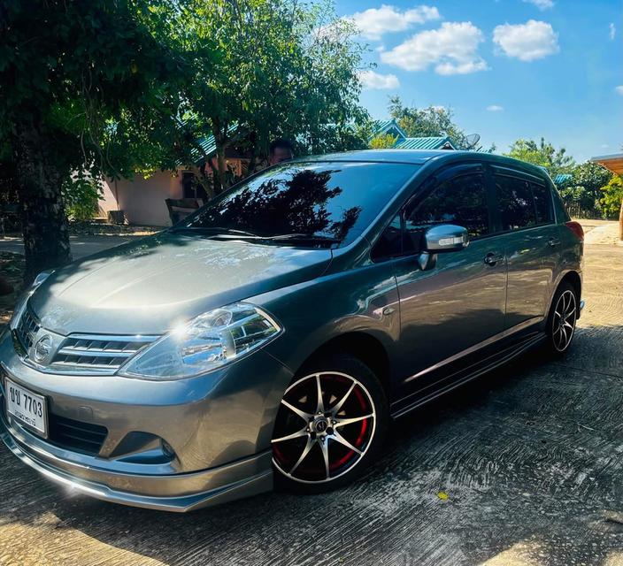 ขายรถ Nissan Tiida 1.6 Hatchback