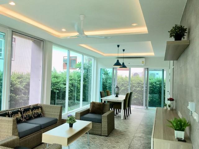 ให้เช่าบ้านเดี่ยว 3 ชั้น 70 ตร.ว. หลังมุม ย่านสุทธิสาร ลาดพร้าว ใกล้ MRT สุทธิสาร 2