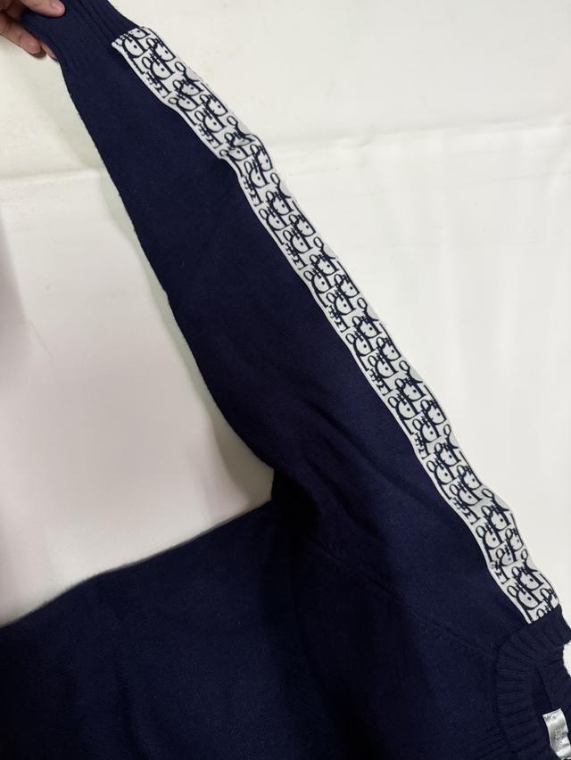 เสื้อหนาว ใส่ครั้งเดียวสภาพเหมือนมือ1  3