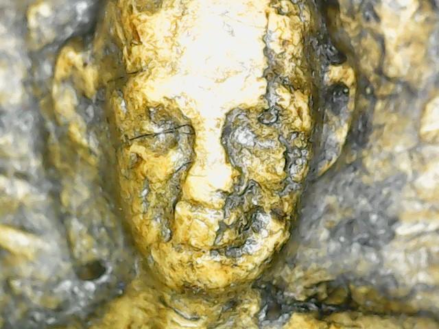 พระสมเด็จรูปเหมือนหลวงพ่อเดิม เนื้อผงน้ำมัน ปี2482 แท้และทันยุค รูปที่ 2