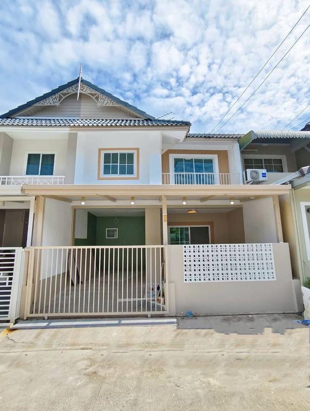 หมู่บ้านพฤกษา18