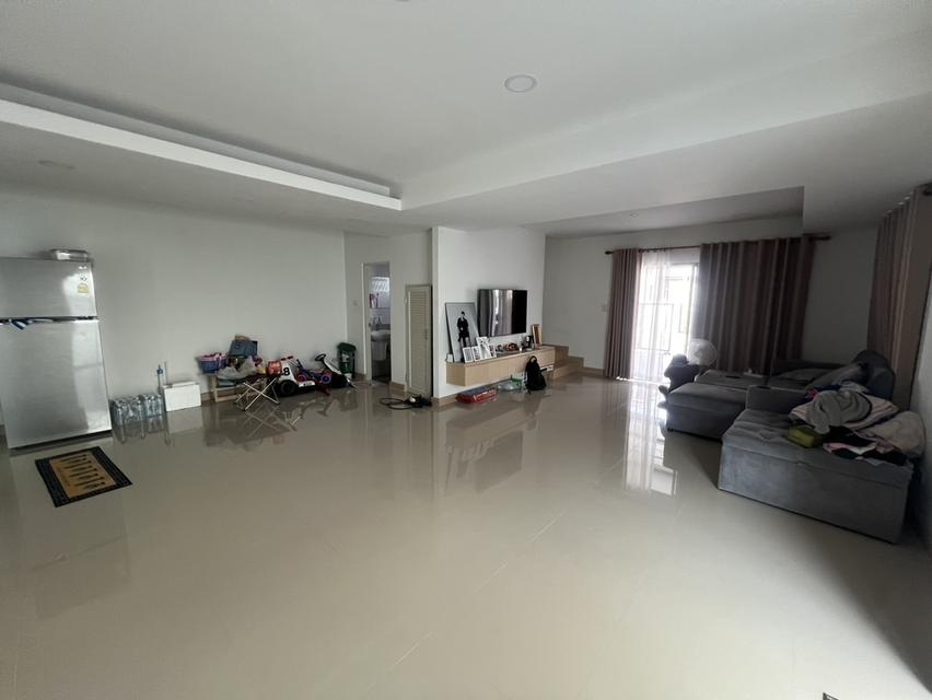 Spacious Semi-Detached House for Sale (169 sq.m.) Near Regent’s International School – Rong Po / Takhian Tia 9