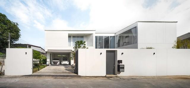 PP450 ขายบ้านเดี่ยว 2 ชั้น สร้างใหม่ ซอยลาดพร้าว 64 พร้อมสระว่ายน้ำ ขนาด 100 ตารางวา บ้านสวยเหมาะอยู่อาศัย 1