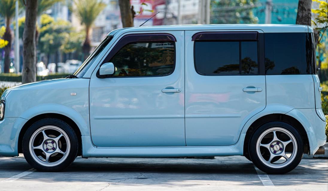 Nissan Cube ปี 2011 สีฟ้าน่ารักมาก 4