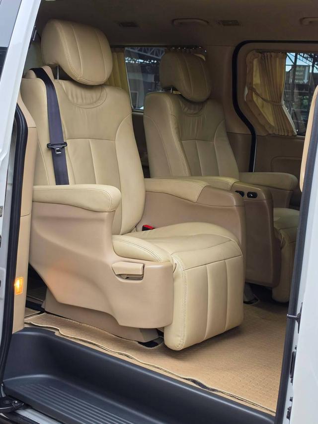 Hyundai H1 Grand Starex Premium 2012 รถมือเดียวป้ายแดง สภาพสมบูรณ์ ดูแลมาอย่างดี เซอร์วิสให้เรียบร้อย ยางใหม่ 2026 / แบตใหม่ 2026 รูปที่ 13