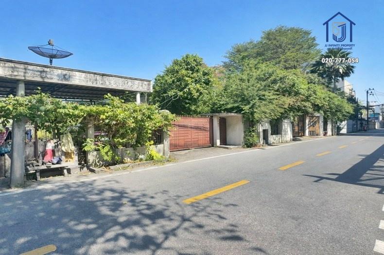 ขายบ้านเดี่ยว 2 ชั้น 196 ตารางวา ซอยปรีดีพนมยงค์ 37 ถนนสุขุมวิท 71 ใกล้BTS  พระโขนง 3