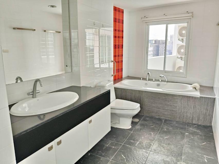 ให้เช่า คอนโด Fifty Fifth Tower : ฟิฟตี้ฟิฟท์ ทาวเวอร์ 223 ตรม. 3นอน 3น้ำ ชั้น26 ใกล้BTSทองหล่อ. 6