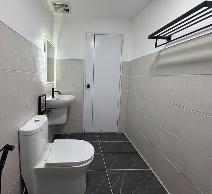 ขายบ้านมือสอง รีโนเวทใหม่ นนทบุรี บ้านสวย ทำเลดี ใกล้รถไฟฟ้าสายสีม่วง ใกล้ห้างเวสต์เกต 12