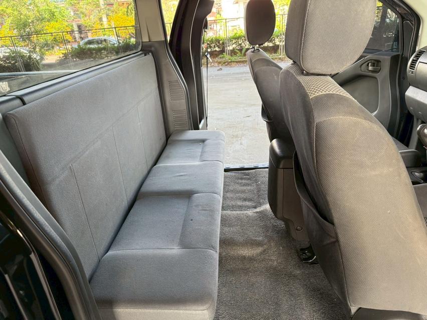 ขายรถ nissan navara 2.5 CAB ปี 2012 สีดำ เกียร์ธรรมดา 10