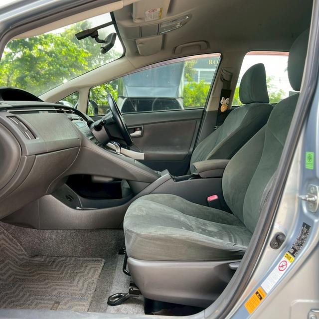 Toyota Prius 2.0 Hybrid AT ปี 2012 รถสวย สภาพดี 16