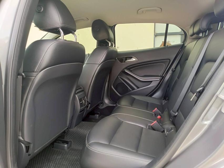 Mercedes Benz GLA200 ปี 2016. ไมล์ 8x,xxx km 17